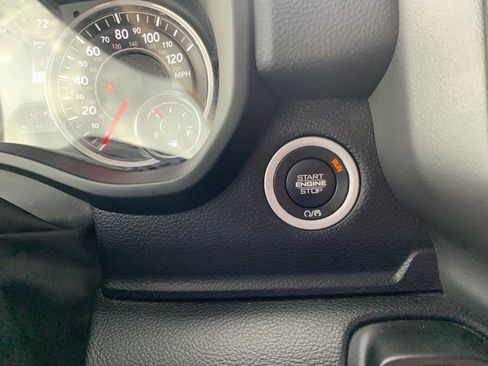 Used 2022 RAM 1500 Big Horn AWD/4WD image 50