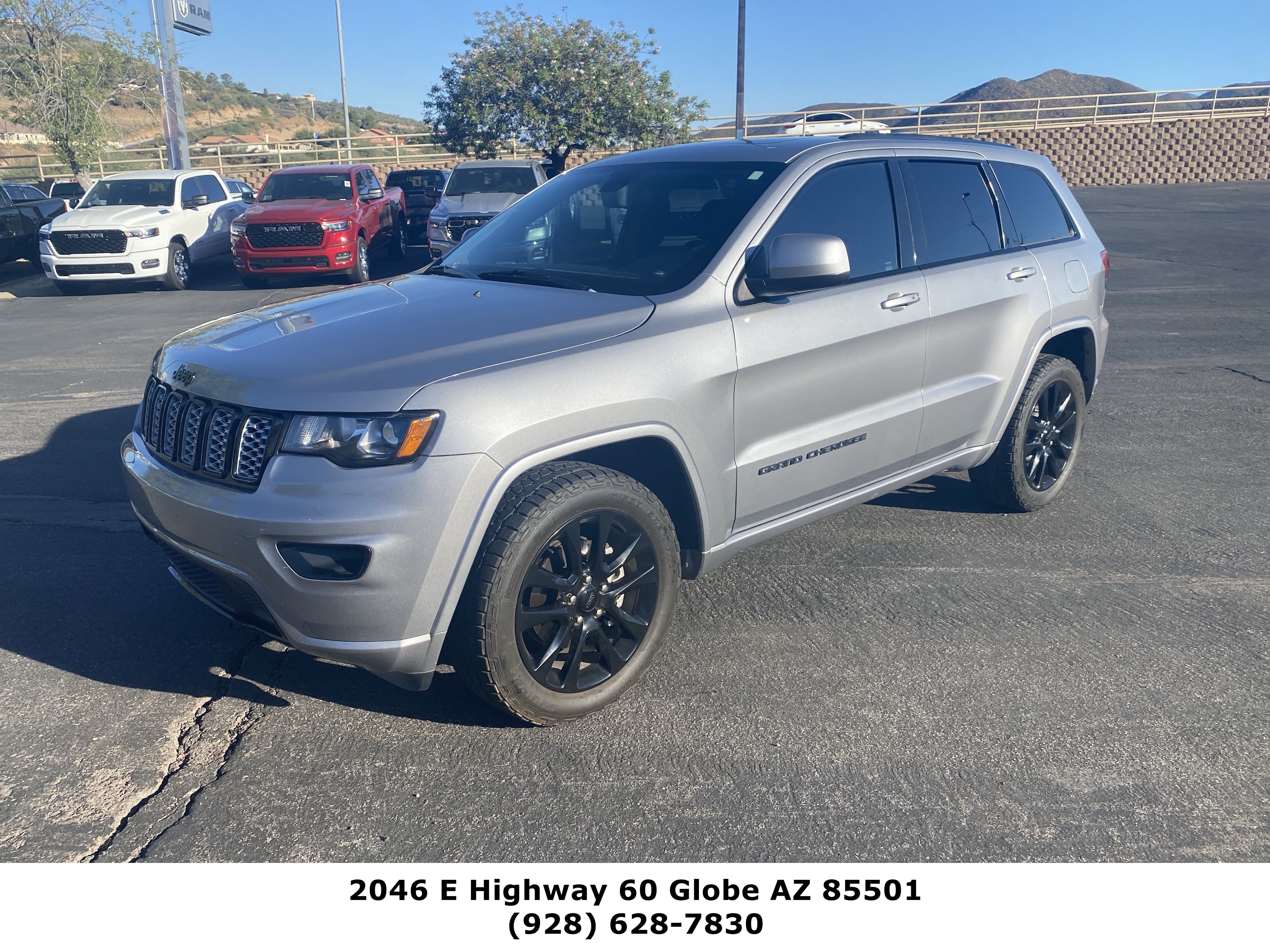 Used 2019 Jeep Grand Cherokee Altitude AWD/4WD image 1