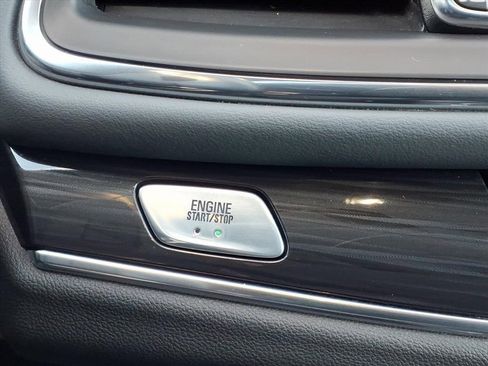 Used 2022 Buick Enclave Essence w/ Experience Buick Package image 28