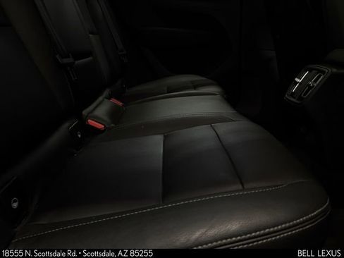 Used 2019 Volvo XC40 T4 Momentum FWD image 25