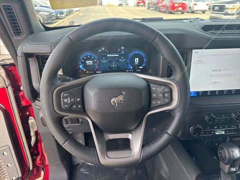 New 2025 Ford Bronco Badlands image 15