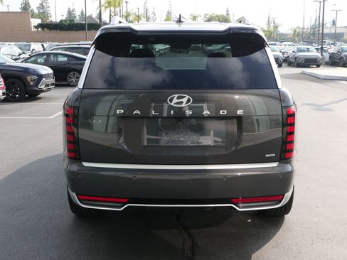 Used 2026 Hyundai Palisade Calligraphy AWD/4WD image 5
