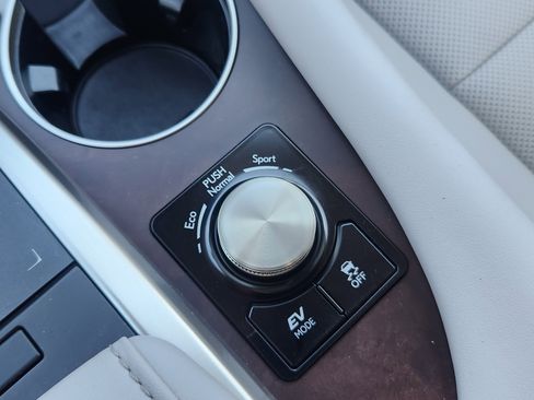 Certified 2022 Lexus RX 450h AWD w/ Premium Package image 15