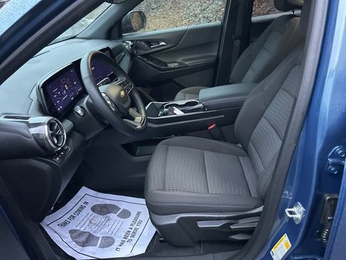 Used 2025 Chevrolet Equinox LT image 20