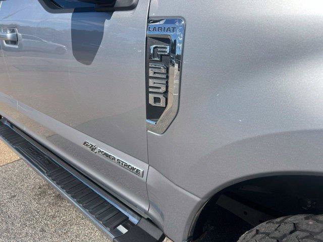 Used 2021 Ford F250 Lariat w/ Lariat Value Package AWD/4WD image 3
