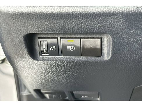 Used 2023 Toyota RAV4 XLE FWD image 31
