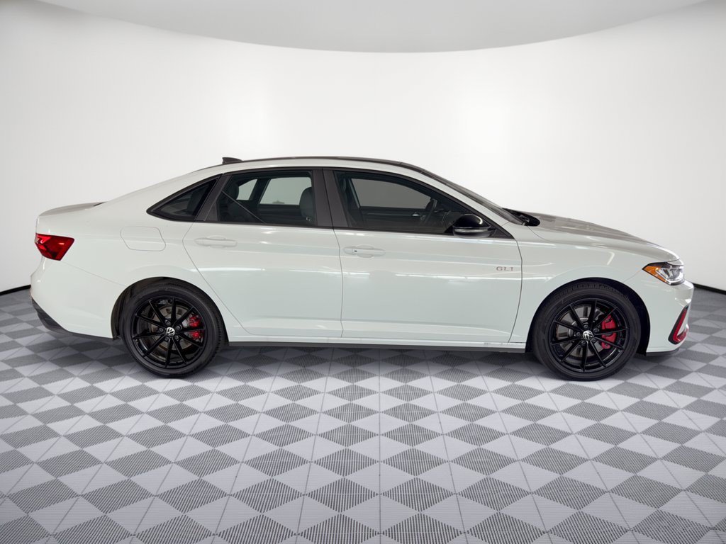 Used 2026 Volkswagen Jetta GLI Autobahn FWD image 8