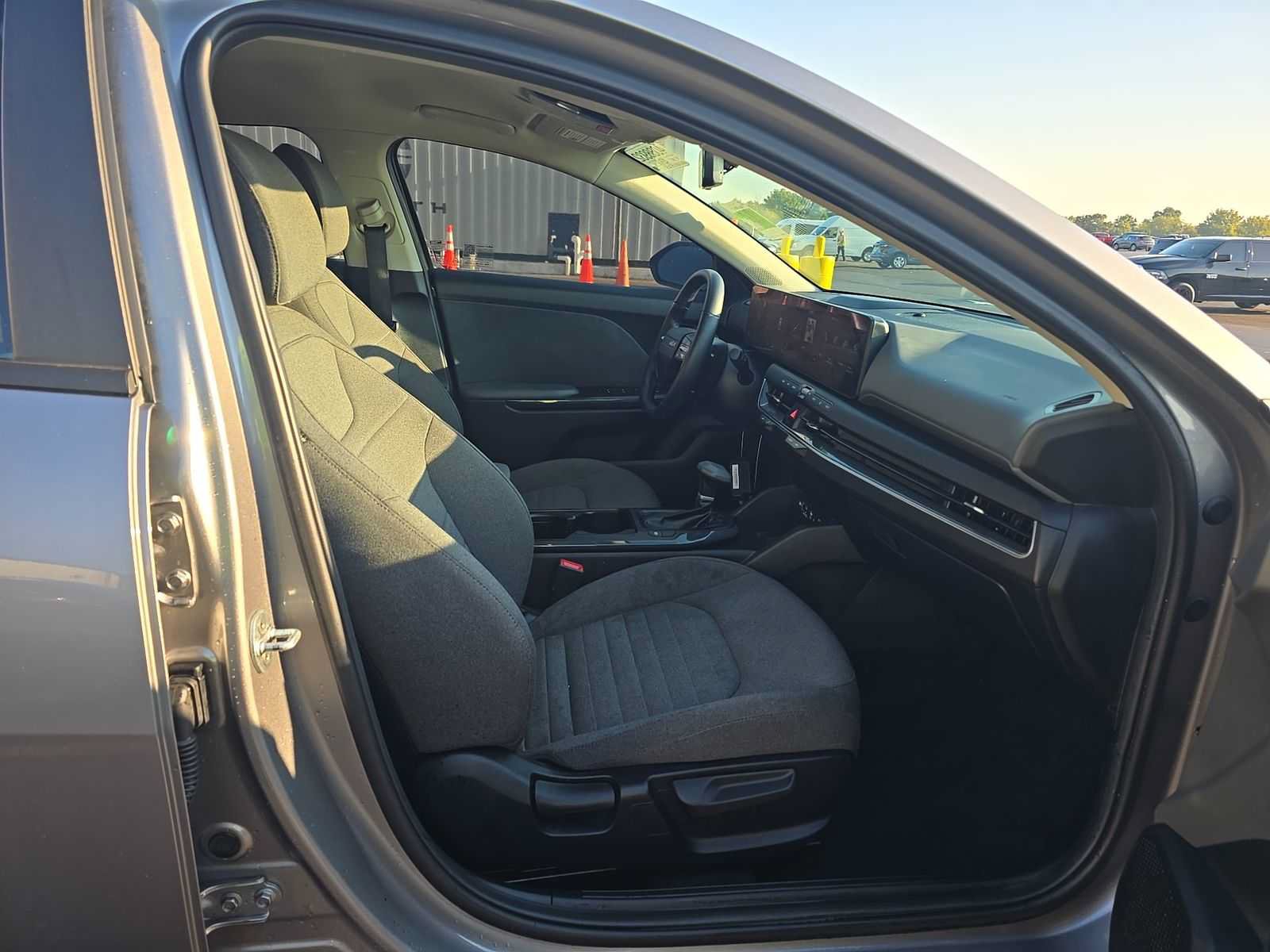 Used 2025 Kia K4 EX FWD image 17