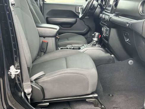 Used 2020 Jeep Gladiator Sport w/ Quick Order Package 24S image 23
