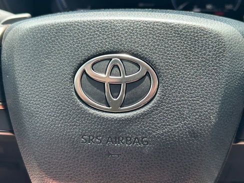 Used 2024 Toyota Grand Highlander AWD Hybrid image 45