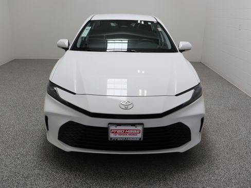Used 2025 Toyota Camry LE FWD image 3