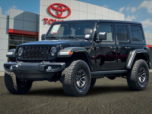 Used 2025 Jeep Wrangler Unlimited Sport AWD/4WD image 7