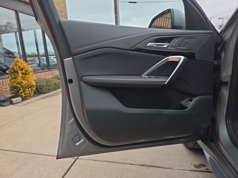 Used 2025 BMW X2 xDrive28i image 15