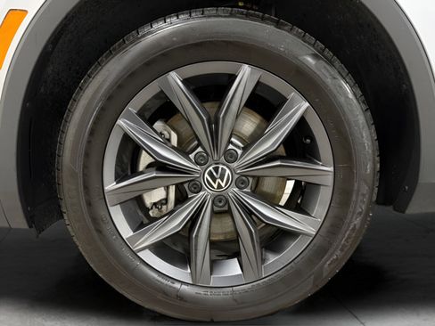 Used 2023 Volkswagen Tiguan SE image 20