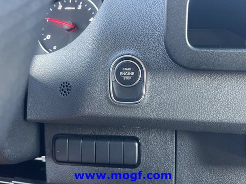 Used 2025 Mercedes-Benz Sprinter 2500 image 8