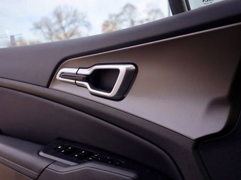 Certified 2026 Kia Sportage EX w/ EX Panorama Roof Package image 21