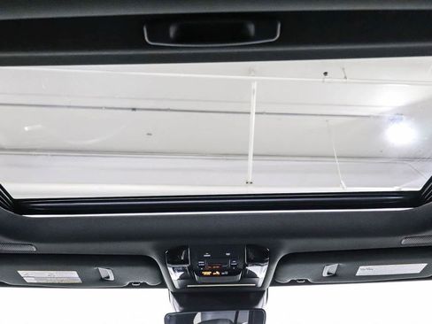 Used 2024 Lexus GX 550 w/ Accessory Package (Z1) AWD/4WD image 12