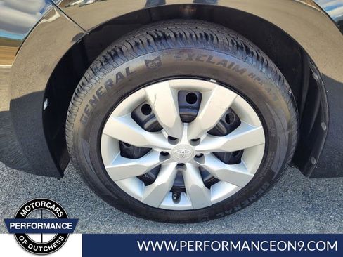 Used 2016 Toyota Corolla LE image 12