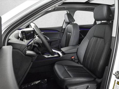 Certified 2025 Audi Q5 Premium w/ Convenience Package image 17