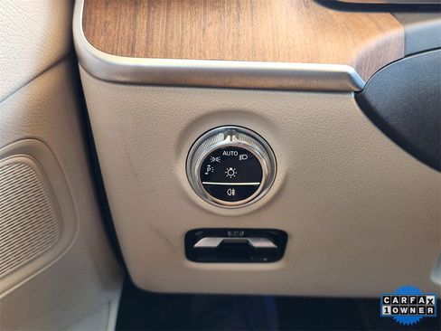 Used 2022 Mercedes-Benz C 300 Sedan image 24