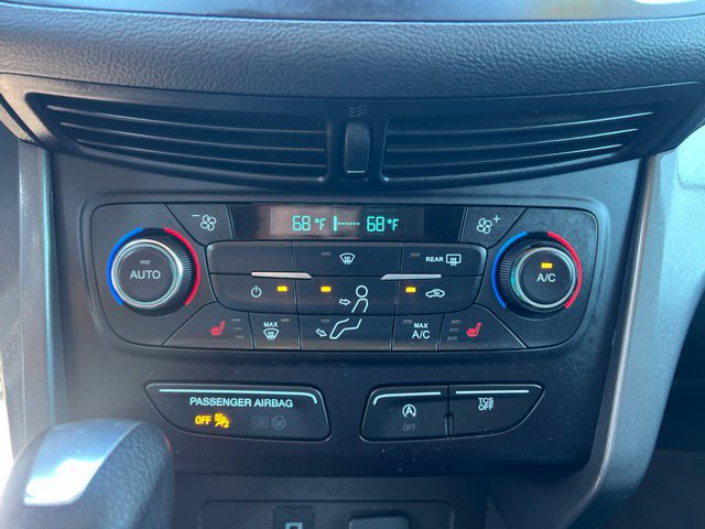 Used 2017 Ford Escape SE w/ SE Cold Weather Package FWD image 27