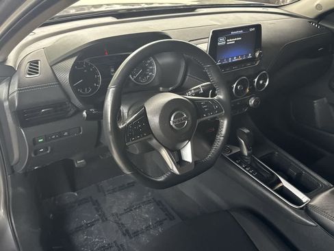 Used 2022 Nissan Sentra SV FWD image 13