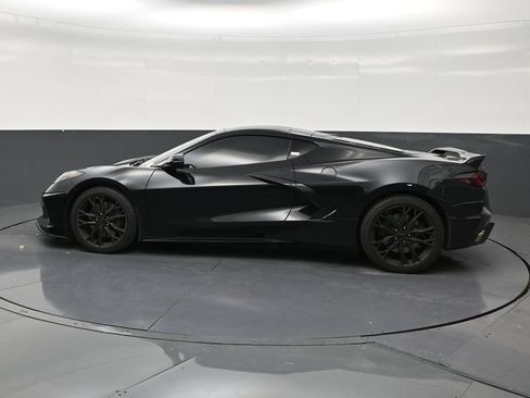 Used 2024 Chevrolet Corvette Stingray Coupe w/ Z51 Performance Package RWD image 2