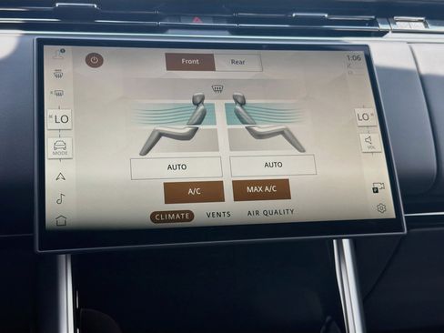 New 2026 Land Rover Range Rover SE AWD/4WD image 35