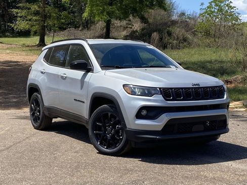 New 2026 Jeep Compass Latitude image 31