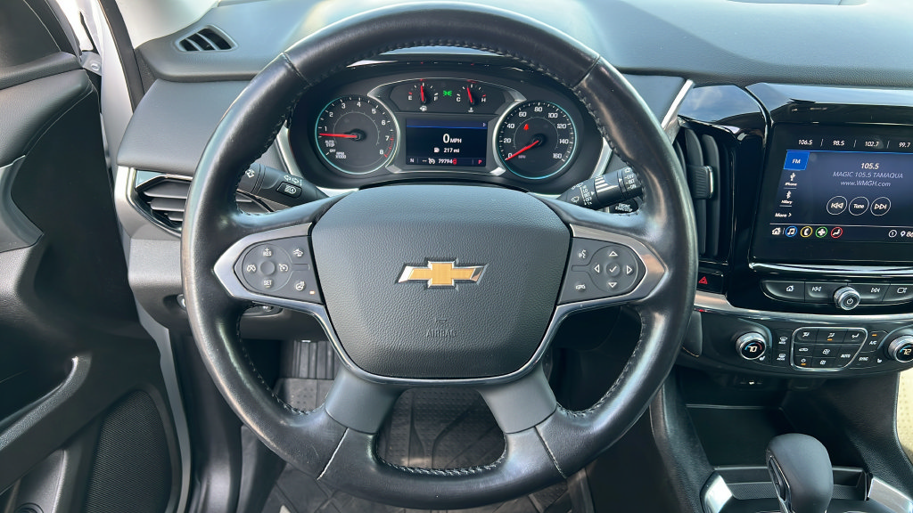 Used 2021 Chevrolet Traverse LT w/ LPO, Blackout Package AWD/4WD image 17