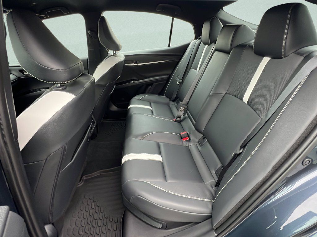 Used 2026 Toyota Camry SE FWD image 9