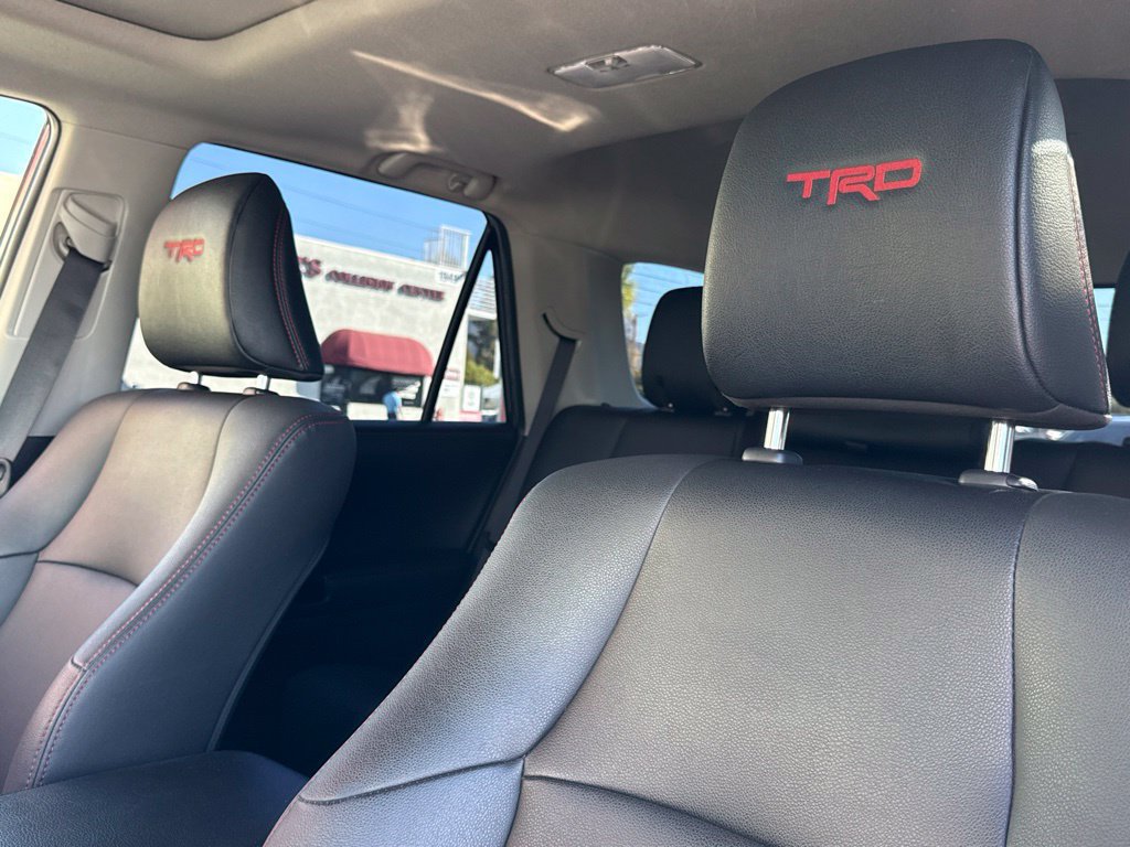 Certified 2019 Toyota 4Runner TRD Off-Road Premium AWD/4WD image 21