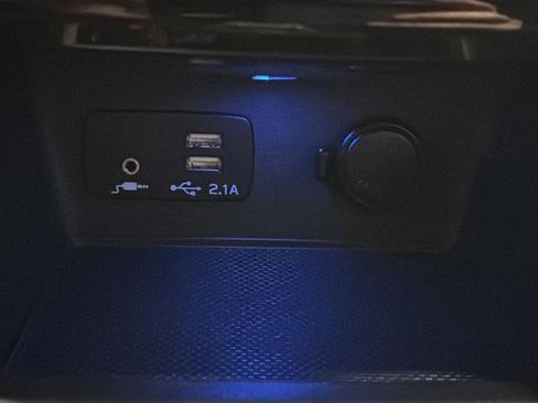 Used 2023 Subaru Forester Limited w/ Popular Package #2 image 39