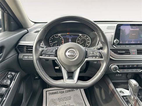 Used 2023 Nissan Altima 2.5 SR image 12