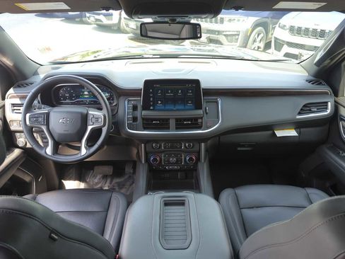 Used 2023 Chevrolet Tahoe Z71 w/ Z71 Off-Road Package AWD/4WD image 30