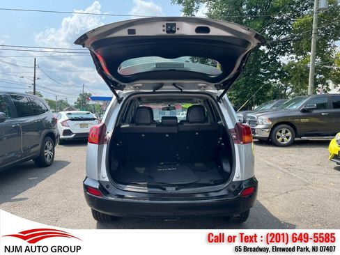 Used 2015 Toyota RAV4 Limited AWD/4WD image 10
