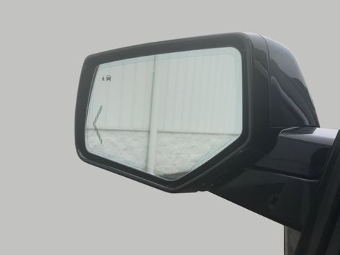 Used 2020 GMC Yukon XL Denali w/ Open Road Package image 21