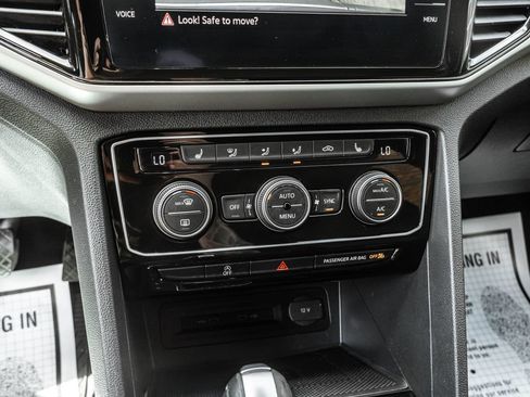 Used 2022 Volkswagen Atlas Cross Sport SE AWD/4WD image 20