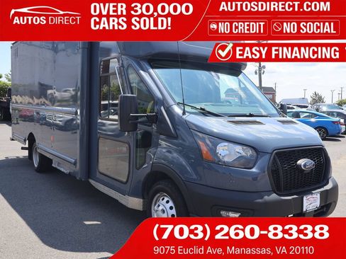 Used 2022 Ford Transit 350 DRW RWD image 1