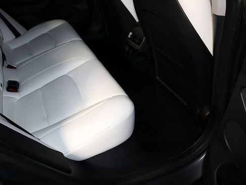 Used 2023 Tesla Model 3 Standard Range RWD image 30