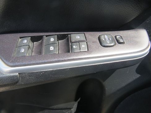 Used 2015 Toyota Camry SE image 13