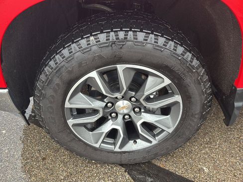 Used 2023 Chevrolet Silverado 1500 LT image 11