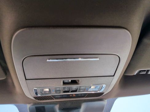 Used 2025 Ford F150 King Ranch w/ FX4 Off-Road Package AWD/4WD image 24