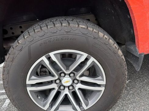 Used 2021 Chevrolet Colorado W/T w/ Custom Special Edition RWD image 5