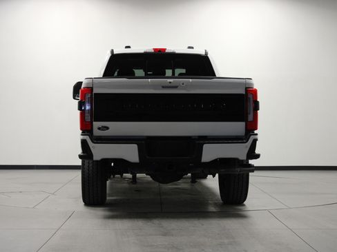 Used 2025 Ford F250 Platinum image 5