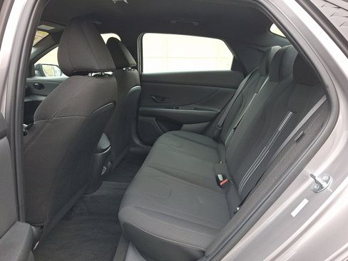 Certified 2025 Hyundai Elantra Sport image 11