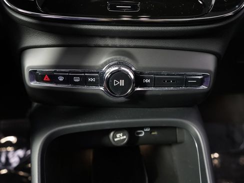 Used 2023 Volvo C40 P8 Recharge Ultimate AWD/4WD image 30