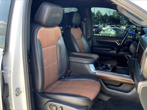 Used 2024 Chevrolet Silverado 3500 High Country image 8