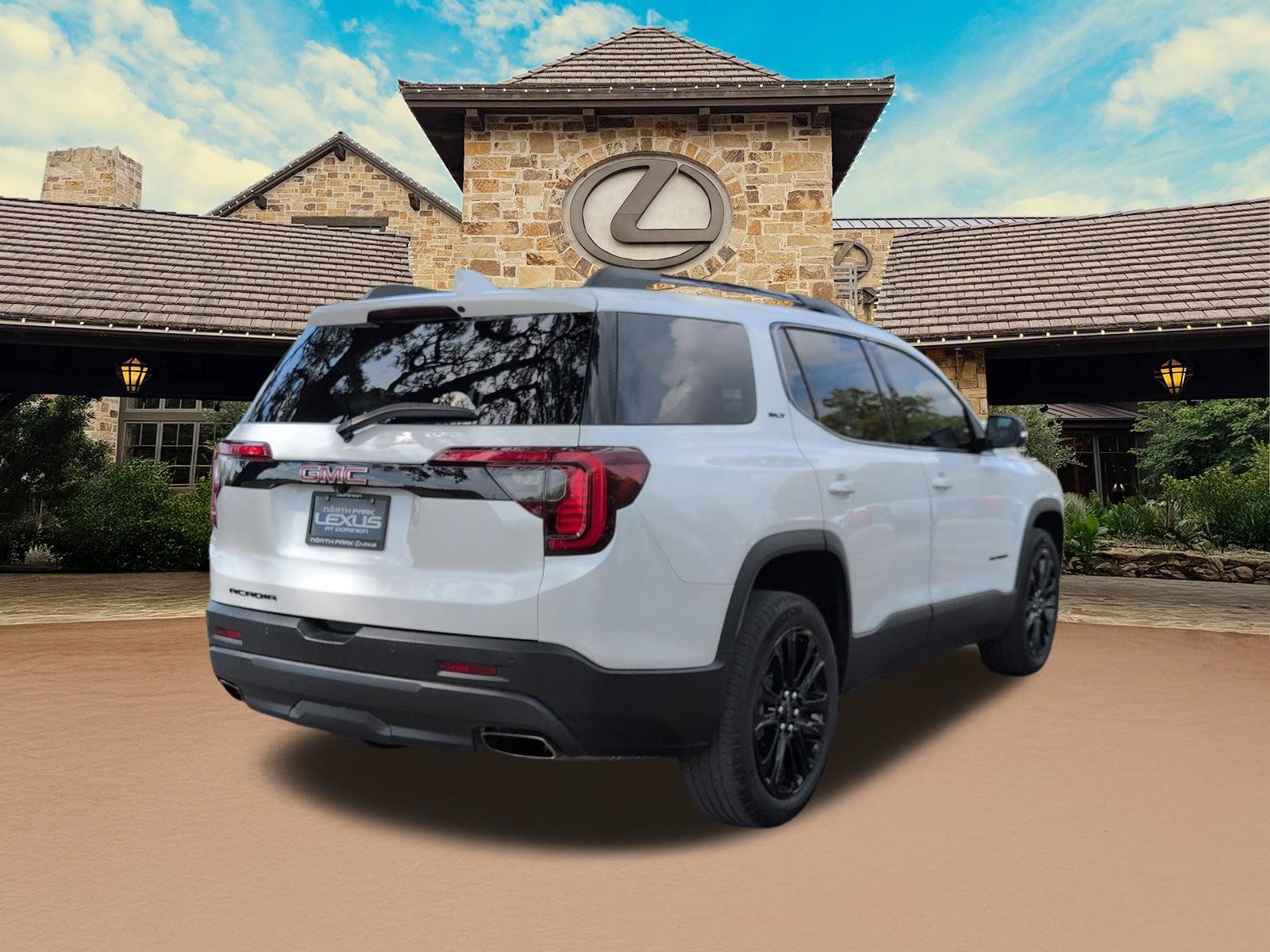 Used 2023 GMC Acadia SLT w/ Elevation Edition FWD image 2