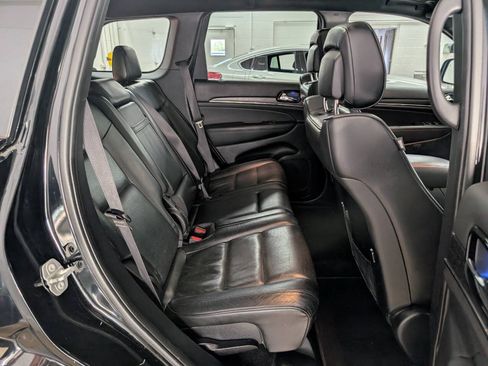 Used 2019 Jeep Grand Cherokee High Altitude AWD/4WD image 21